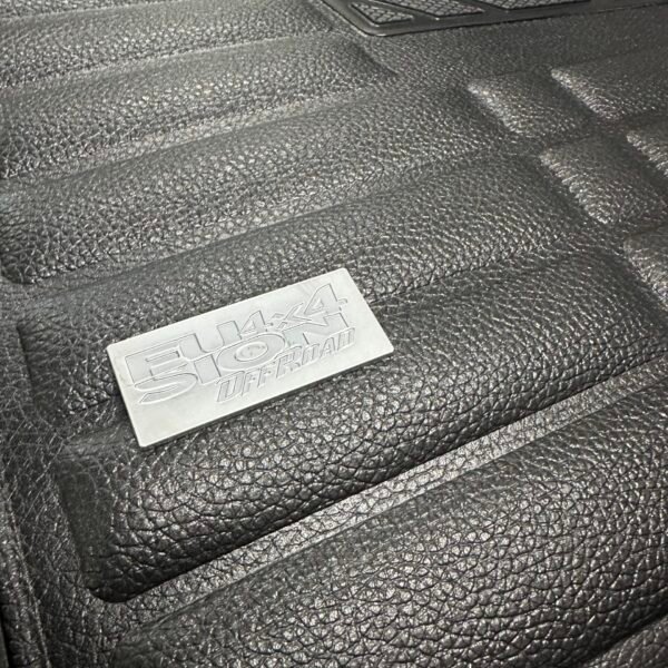 Cubre Alfombra Termoformada Hilux 2016+