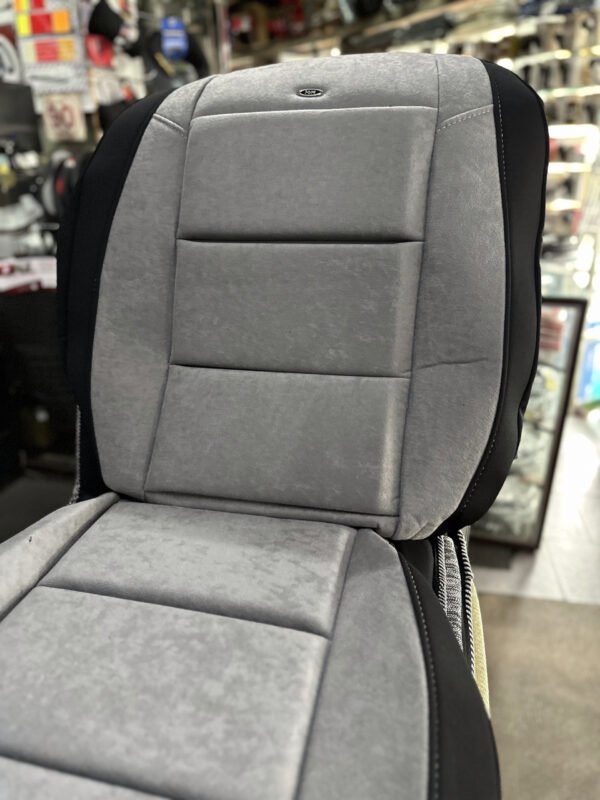 IMG_5340-scaled-1.jpg FUNDA ASIENTO HR KING - NEGRO/GRIS OSCURO